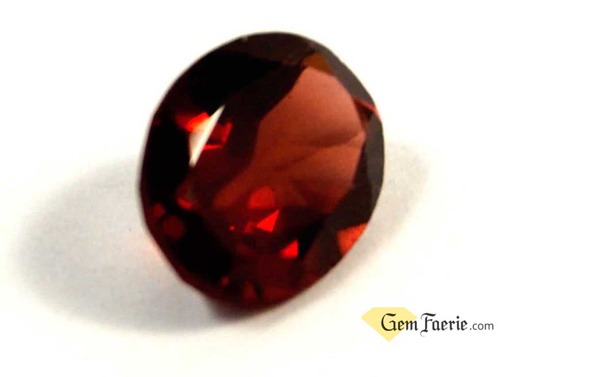 JANUARY BIRTHSTONE GARNET: Its Magic & Biblical Origin